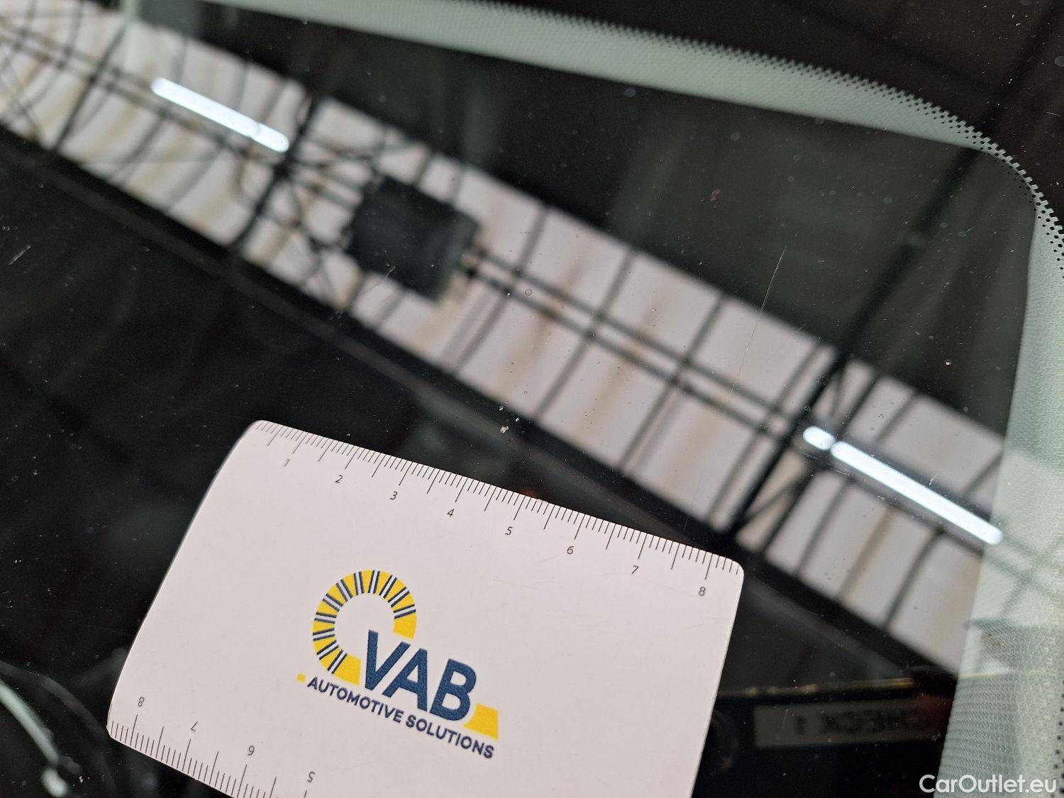  Peugeot  308 Peugeot,  SW FL'17, Peugeot  SW 1.5 BlueHDi 130 S&S EAT8 Allure 5d #63