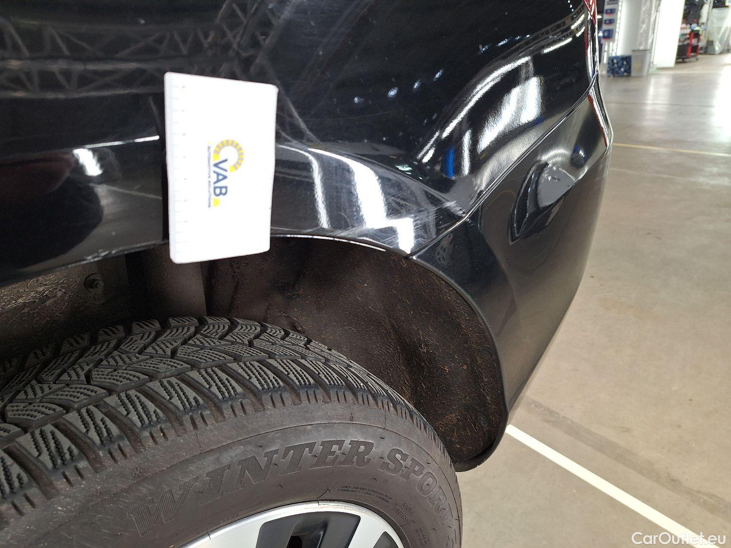  Mercedes  A-Klasse Mercedes, A-Class Berline '18, Mercedes-Benz  Limousine A 180 d 4d #35