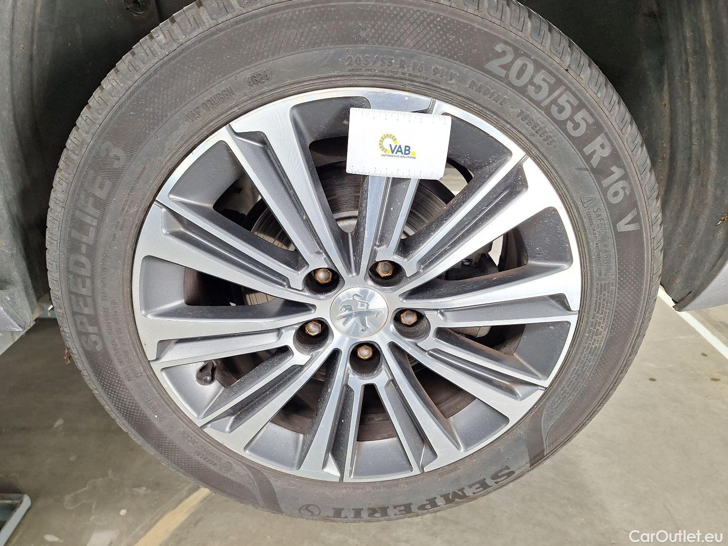  Peugeot  308 Peugeot,  SW FL'17, Peugeot  SW 1.5 BlueHDi 130 S&S EAT8 Allure 5d #21