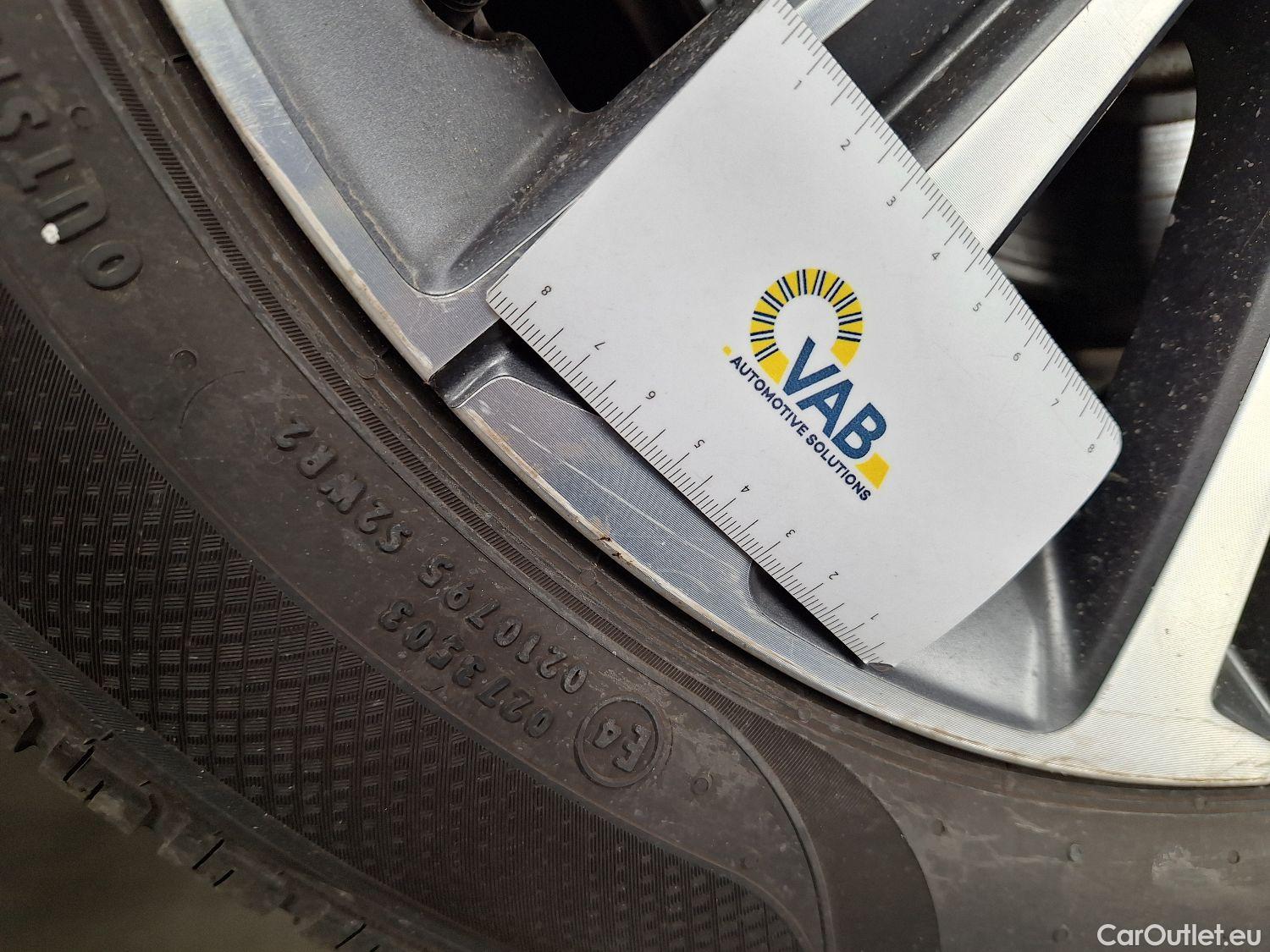  Peugeot  308 Peugeot,  SW FL'17, Peugeot  SW 1.5 BlueHDi 130 S&S EAT8 Allure 5d #23