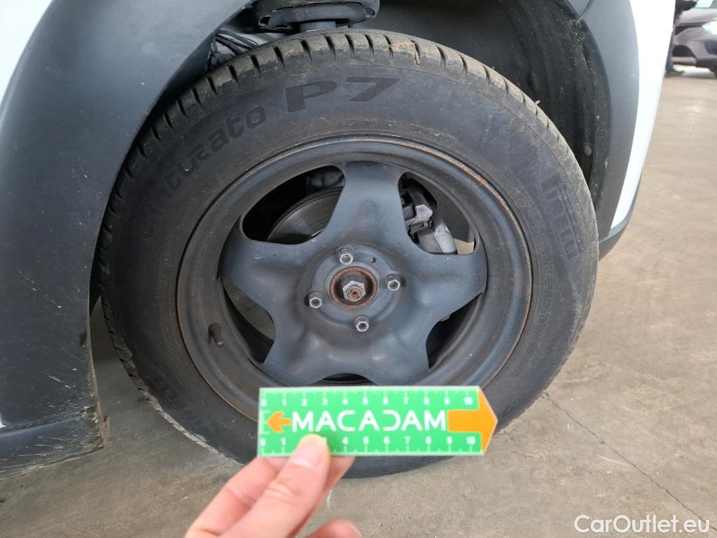  Citroen  C3  Société Feel 1.5 BlueHDI 100CV BVM6 E6d #17