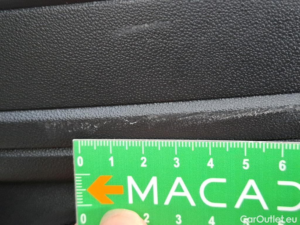  Citroen  C3  Société Feel 1.5 BlueHDI 100CV BVM6 E6d #10