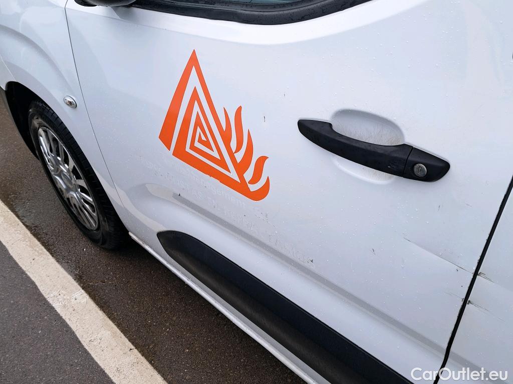  Toyota  Proace TOYOTA  City / 2020 / 4P / combi 1.5D 75kW (100CV) GX L1 (CX) #18