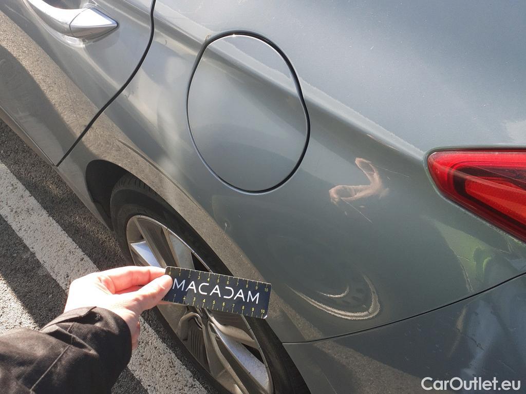  Hyundai   Ioniq HYUNDAI / 2016 / 5P / berlina con portón 1.6 GDI HEV Tecno DCT (AC) #5