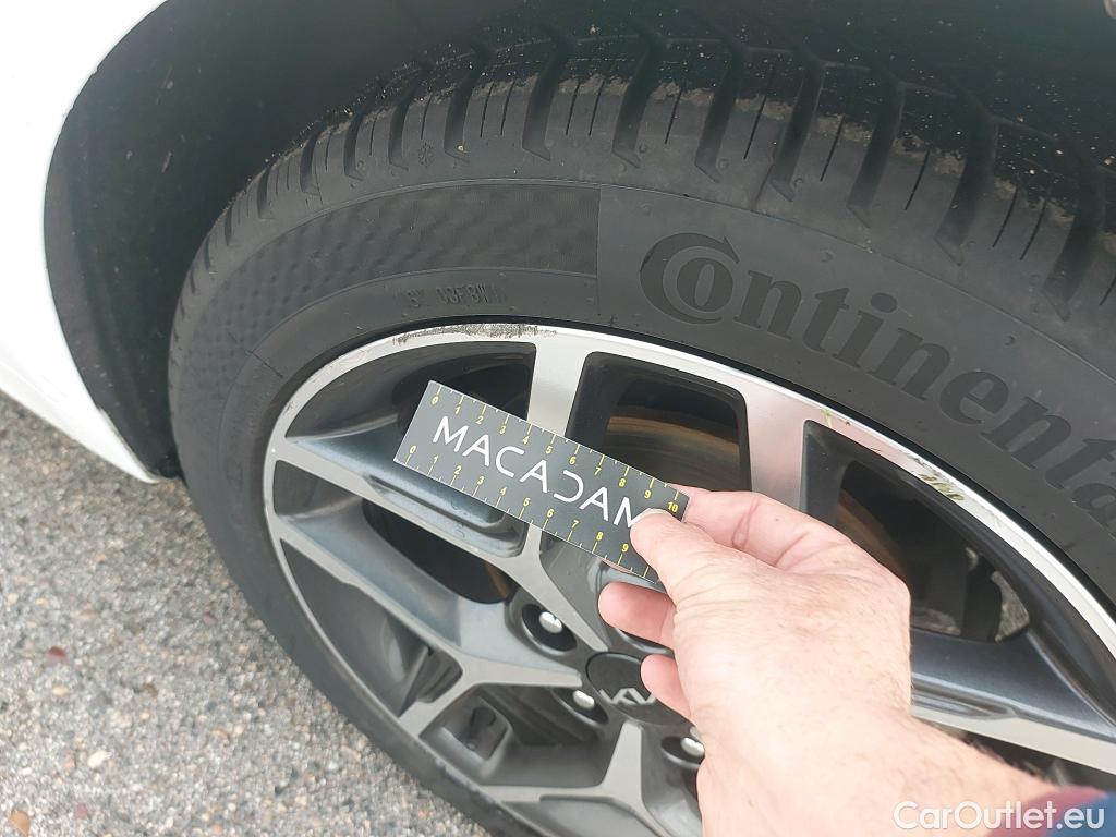  KIA  Cee'd KIA Ceed Tourer / 2021 / 5P / familiar Tourer 1.6 MHEV iMT 100kW Tech #8