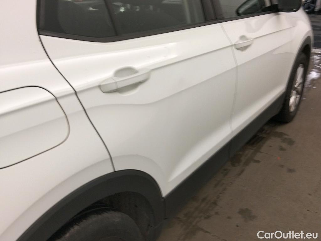  Volkswagen  T-CROSS VOLKSWAGEN  / 2018 / 5P / todoterreno Advance 1.0 TSI 81kW (110CV) DSG (AC3) #1