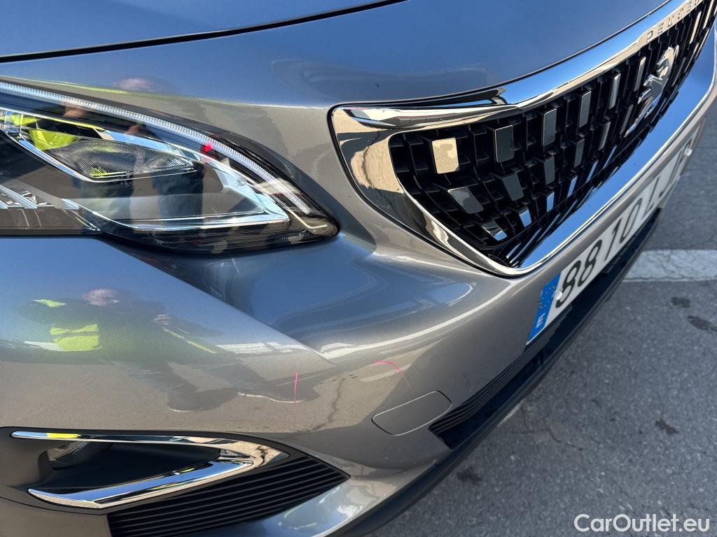  Peugeot  3008 PEUGEOT  / 2016 / 5P / todoterreno 1.5 BlueHDi 96kW (130CV) S&S Active (AC) #25