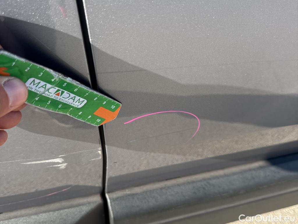  Peugeot  3008 PEUGEOT  / 2016 / 5P / todoterreno 1.5 BlueHDi 96kW (130CV) S&S Active (AC) #8