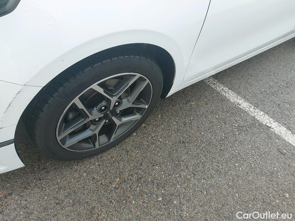  KIA  Cee'd KIA Ceed Tourer / 2021 / 5P / familiar Tourer 1.6 MHEV iMT 100kW Tech #9