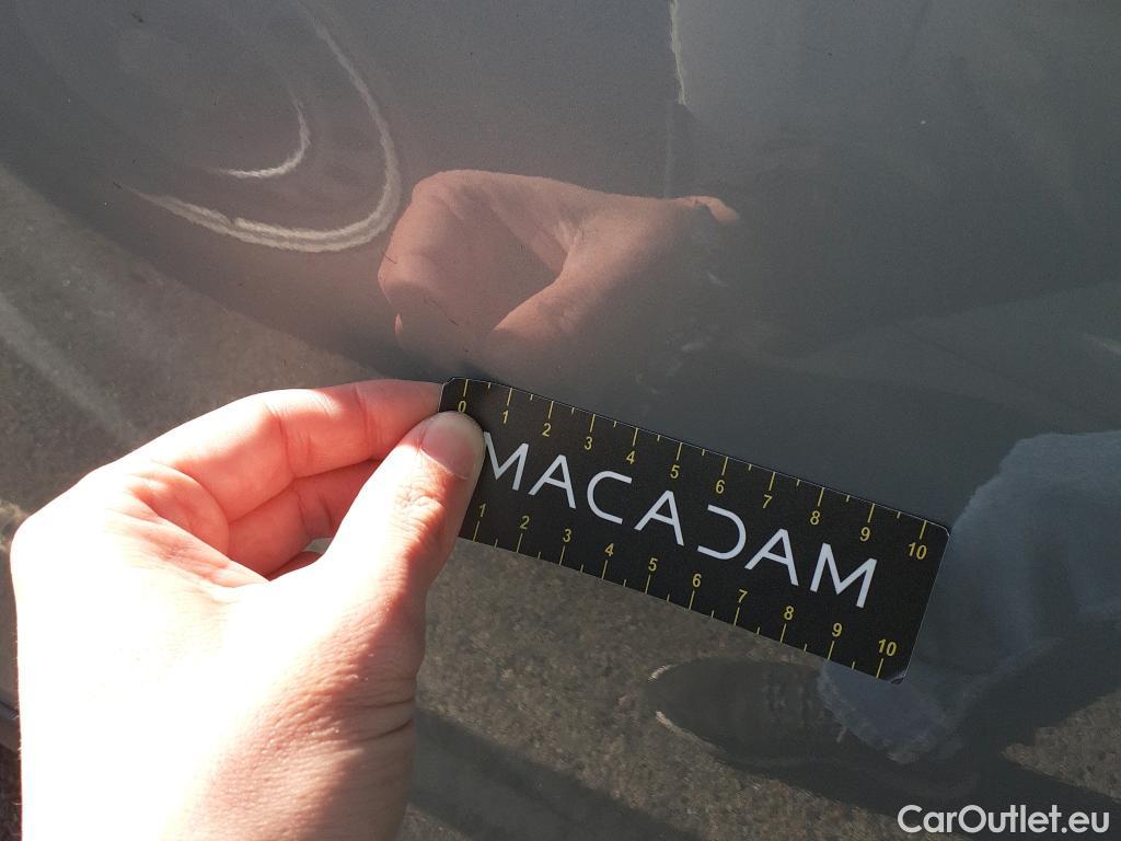  Hyundai   Ioniq HYUNDAI / 2016 / 5P / berlina con portón 1.6 GDI HEV Tecno DCT (AC) #11