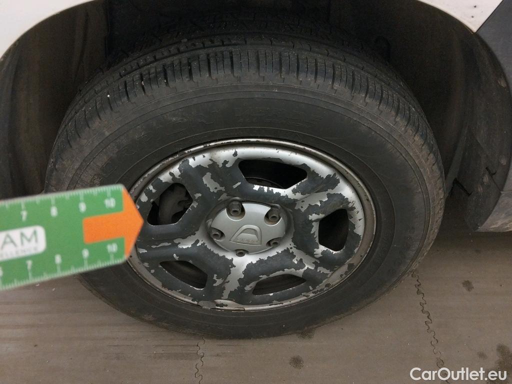  Dacia  Duster DACIA  / 2018 / 5P / todoterreno Essential Blue dCi 85kW (115CV) 4X4 #42