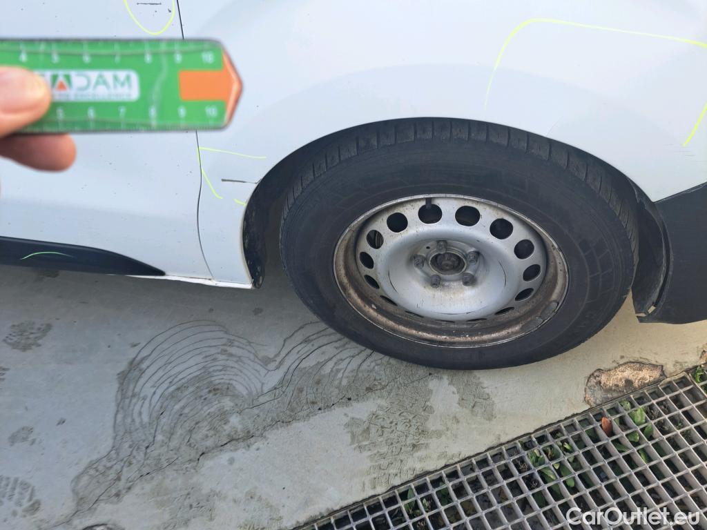  Citroen  Jumpy CITROEN  / 2016 / 4P / furgón Talla M BlueHDi 85KW (115CV) 6v Confort #88