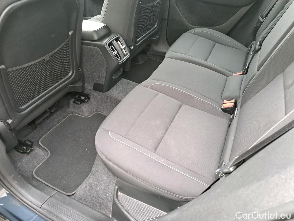  Volvo  XC 40 VOLVO XC40 / 2017 / 5P / todoterreno 1.5 T3 Momentum Pro #16