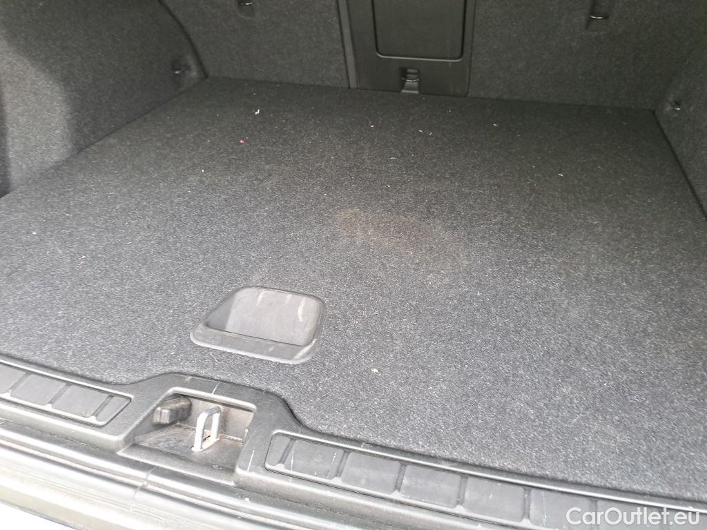  Volvo  XC 40 VOLVO XC40 / 2017 / 5P / todoterreno 1.5 T3 Momentum Pro #15