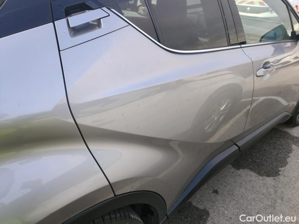  Toyota  C-HR TOYOTA  / 2016 / 5P / todoterreno 1.8 125H Advance (CX) #9