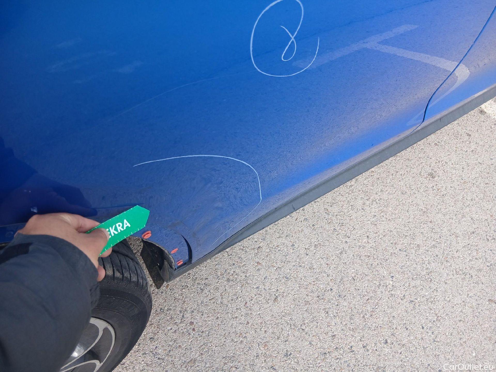  Alfa Romeo   STELVIO Alfa Romeo / 2017 / 5P / todoterreno 2.0 Gasolina 206kW (280CV) Executive AWD #25