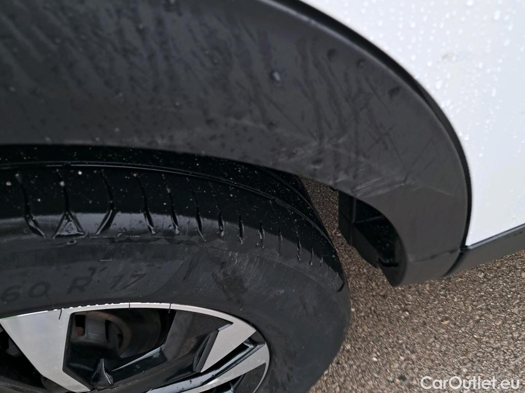  Peugeot  2008 PEUGEOT  / 2019 / 5P / todoterreno Allure BlueHDI 81kW (110CV) #16