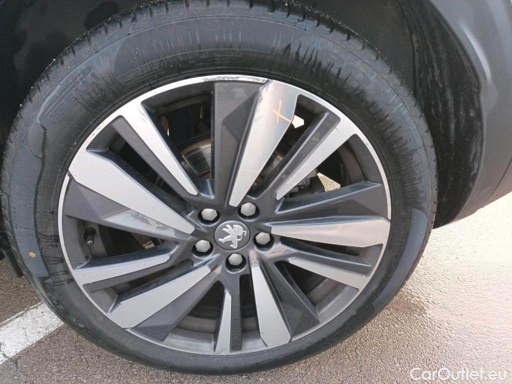  Peugeot  3008 PEUGEOT  / 2016 / 5P / todoterreno PureTech 132kW (180CV) EAT8 GT Line #5