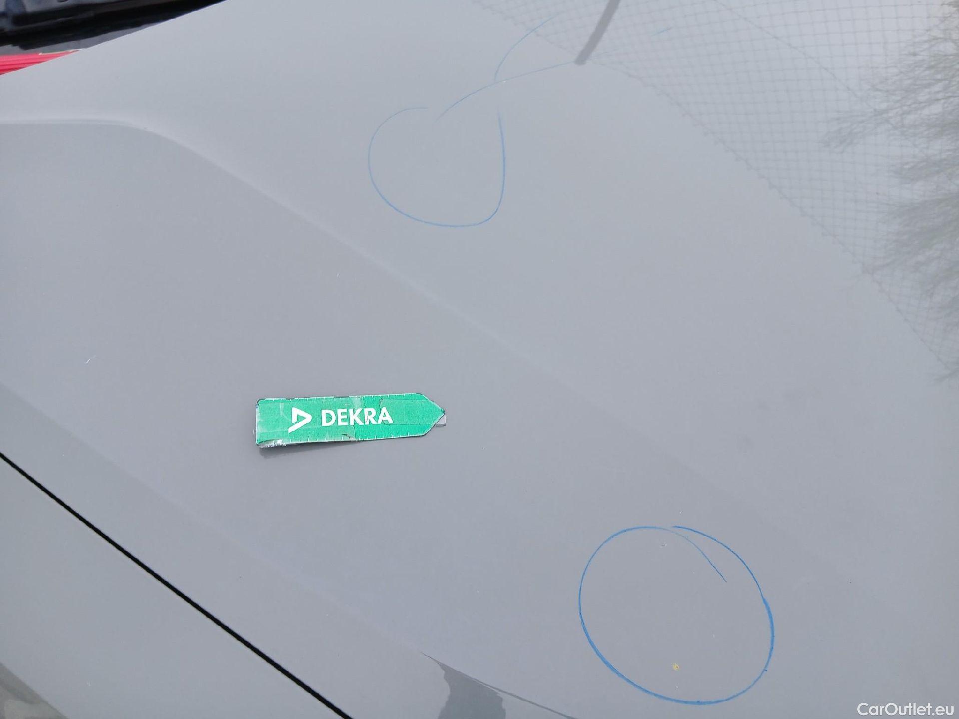  Audi  Q2 AUDI  / 2016 / 5P / todoterreno Design 30 TFSI 85kW (116CV) #10