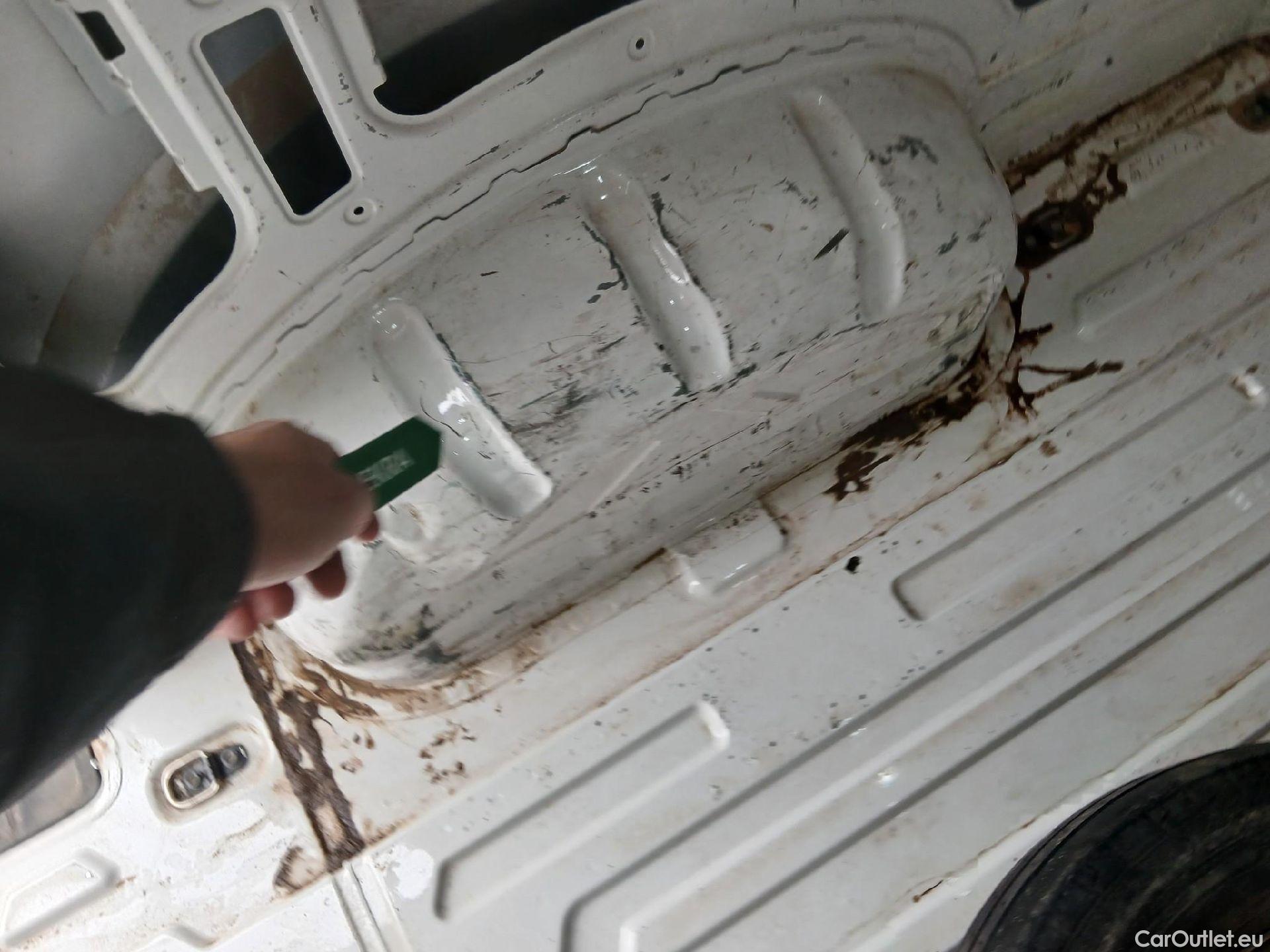  Volkswagen  Crafter VOLKSWAGEN  / 2017 / 4P / furgón 30 Furgón BM TN L3H2 2.0TDI 103kW(140CV) #64