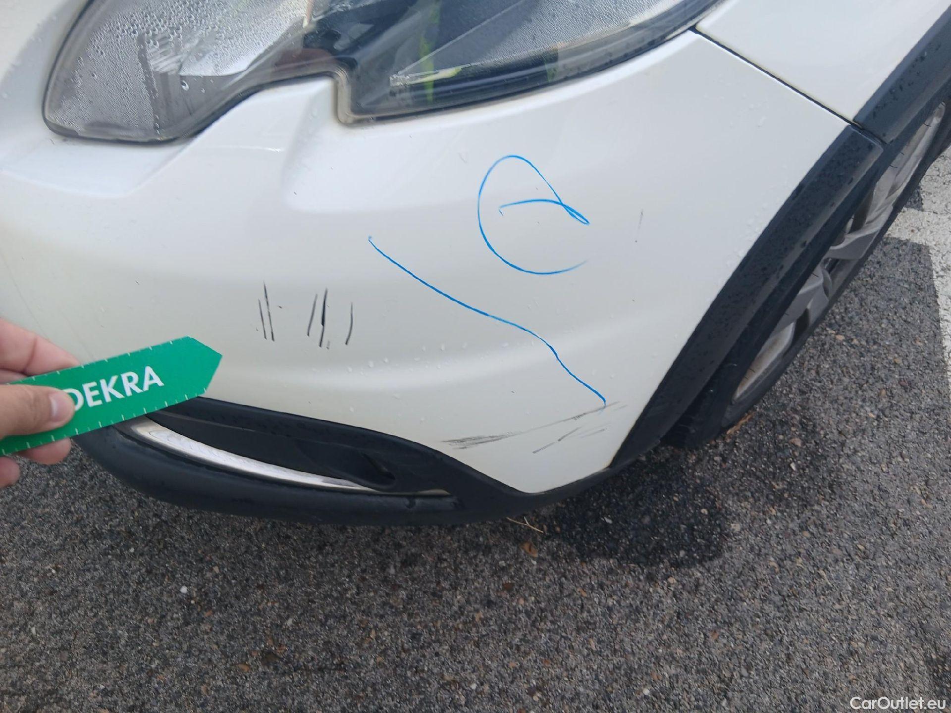  Peugeot  2008 PEUGEOT  / 2016 / 5P / todoterreno Signature BlueHDi 100 S&S 5 Vel. MAN #13