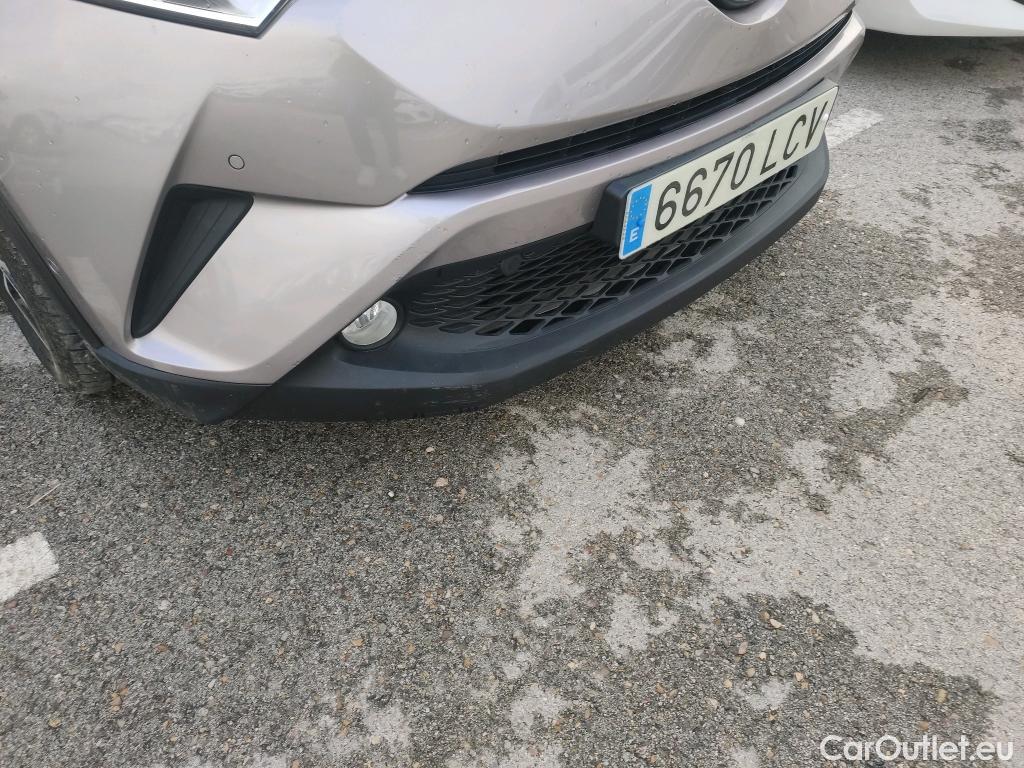  Toyota  C-HR TOYOTA  / 2016 / 5P / todoterreno 1.8 125H Advance (CX) #13