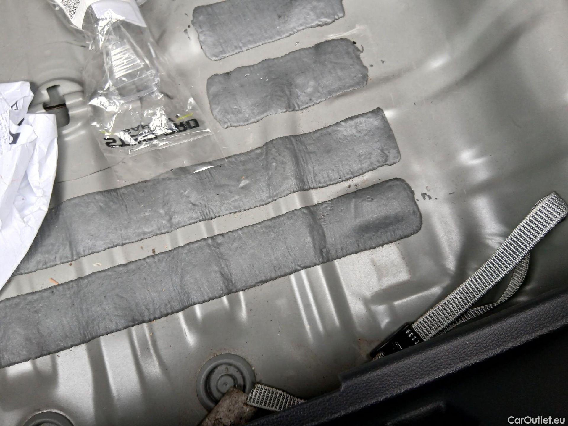  Audi  Q2 AUDI  / 2016 / 5P / todoterreno Design 30 TFSI 85kW (116CV) #1