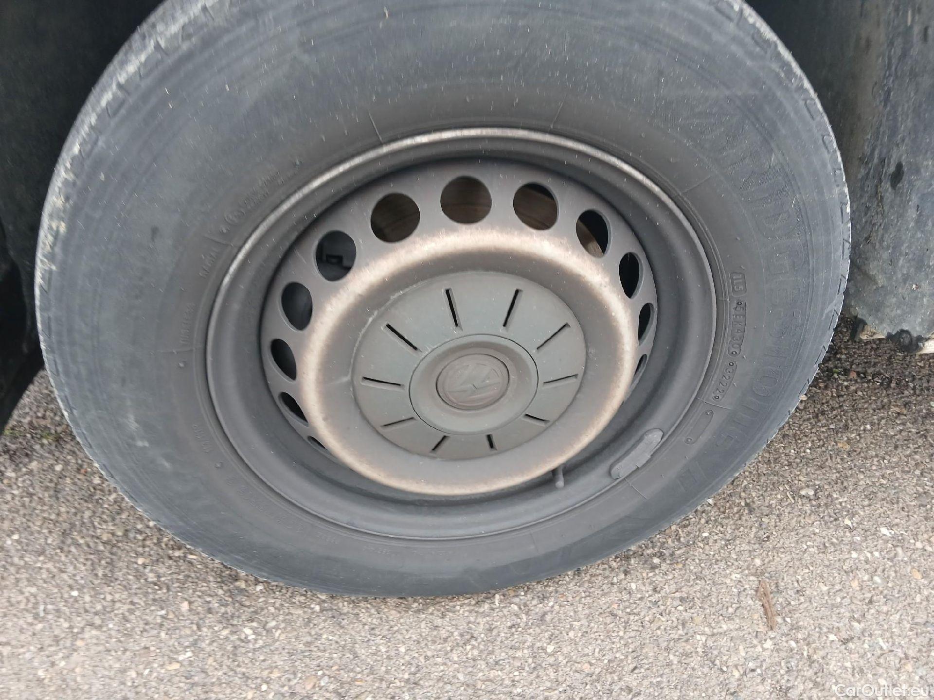  Volkswagen  Crafter VOLKSWAGEN  / 2017 / 4P / furgón 30 Furgón BM TN L3H2 2.0TDI 103kW(140CV) #11