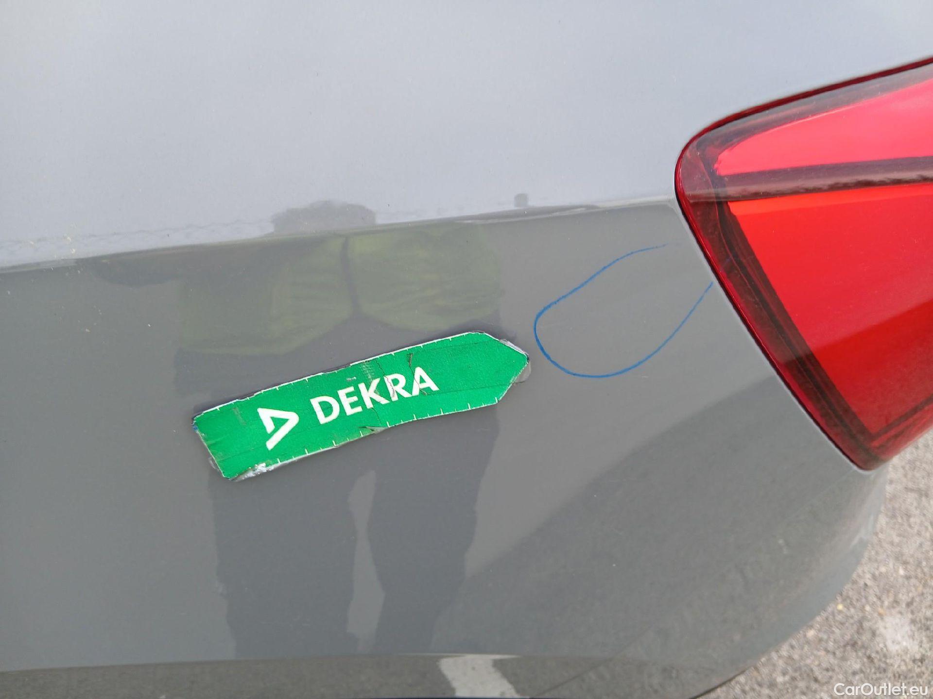  Audi  Q2 AUDI  / 2016 / 5P / todoterreno Design 30 TFSI 85kW (116CV) #21