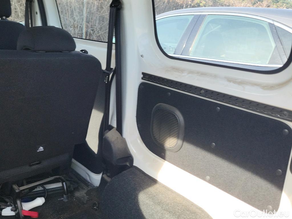  Nissan  NV200 NISSAN e- / 2009 / 5P / combi Combi 5 40 kWh PROFESIONAL #2