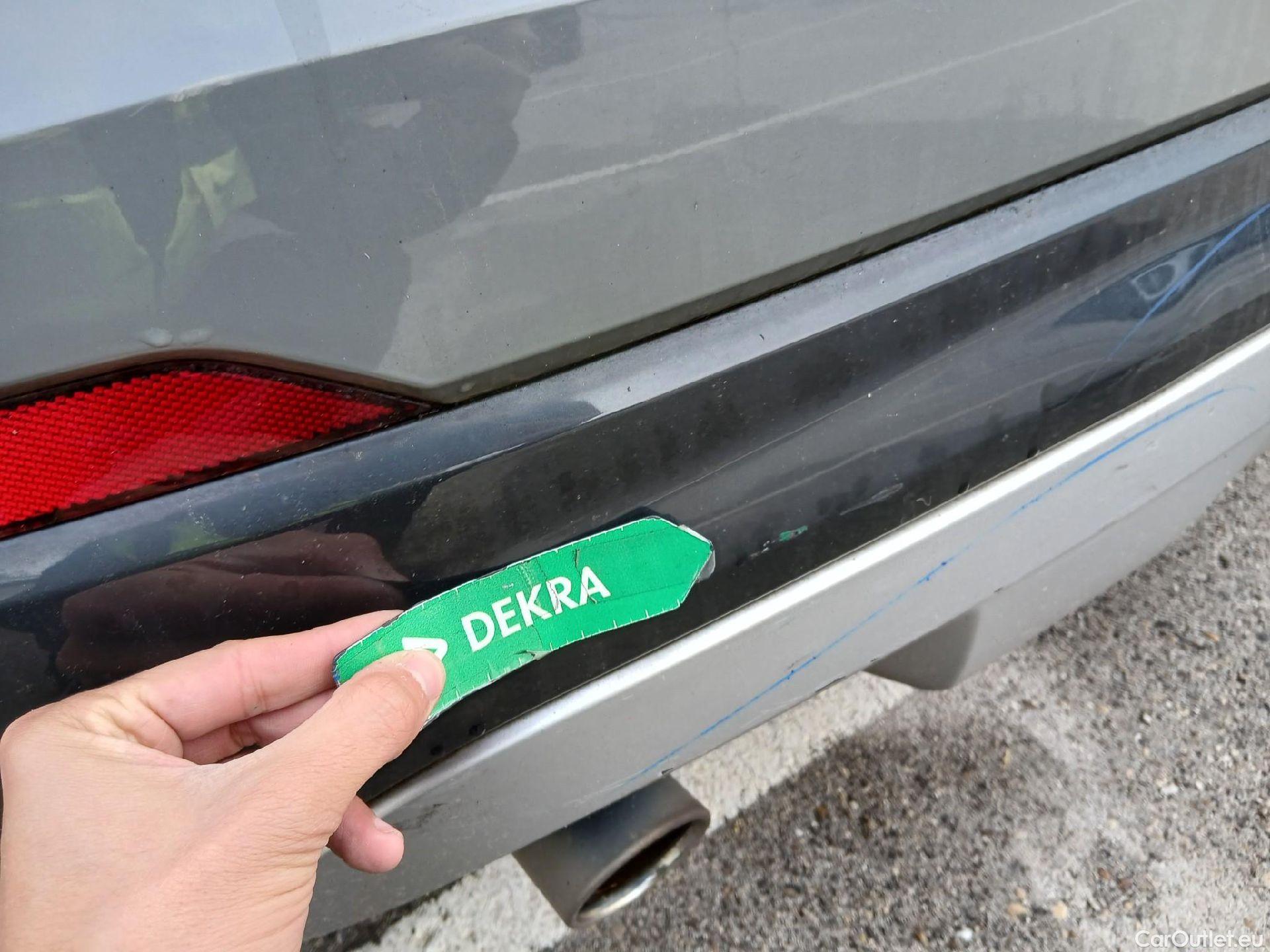  Audi  Q2 AUDI  / 2016 / 5P / todoterreno Design 30 TFSI 85kW (116CV) #24