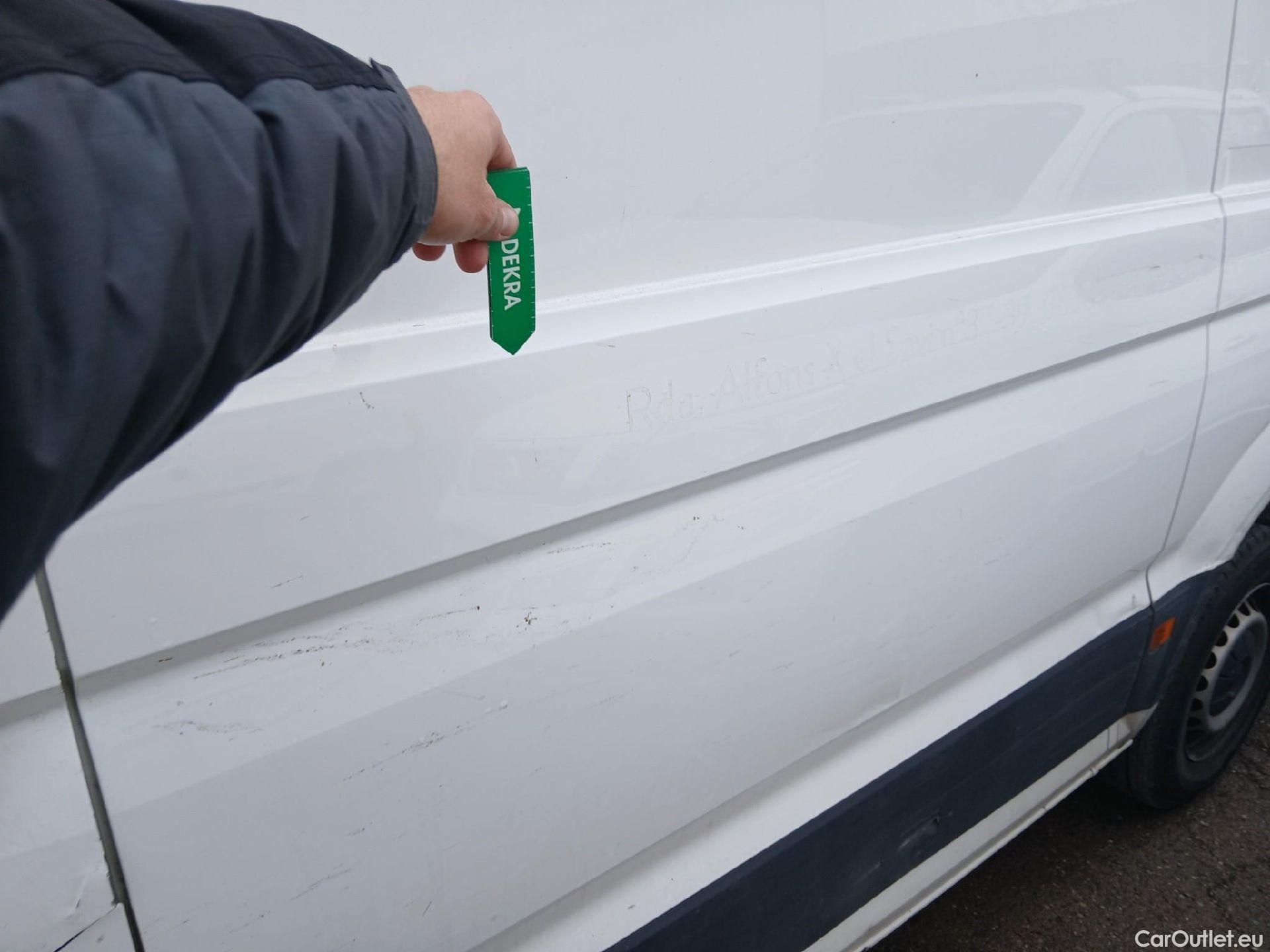  Volkswagen  Crafter VOLKSWAGEN  / 2017 / 4P / furgón 30 Furgón BM TN L3H2 2.0TDI 103kW(140CV) #17