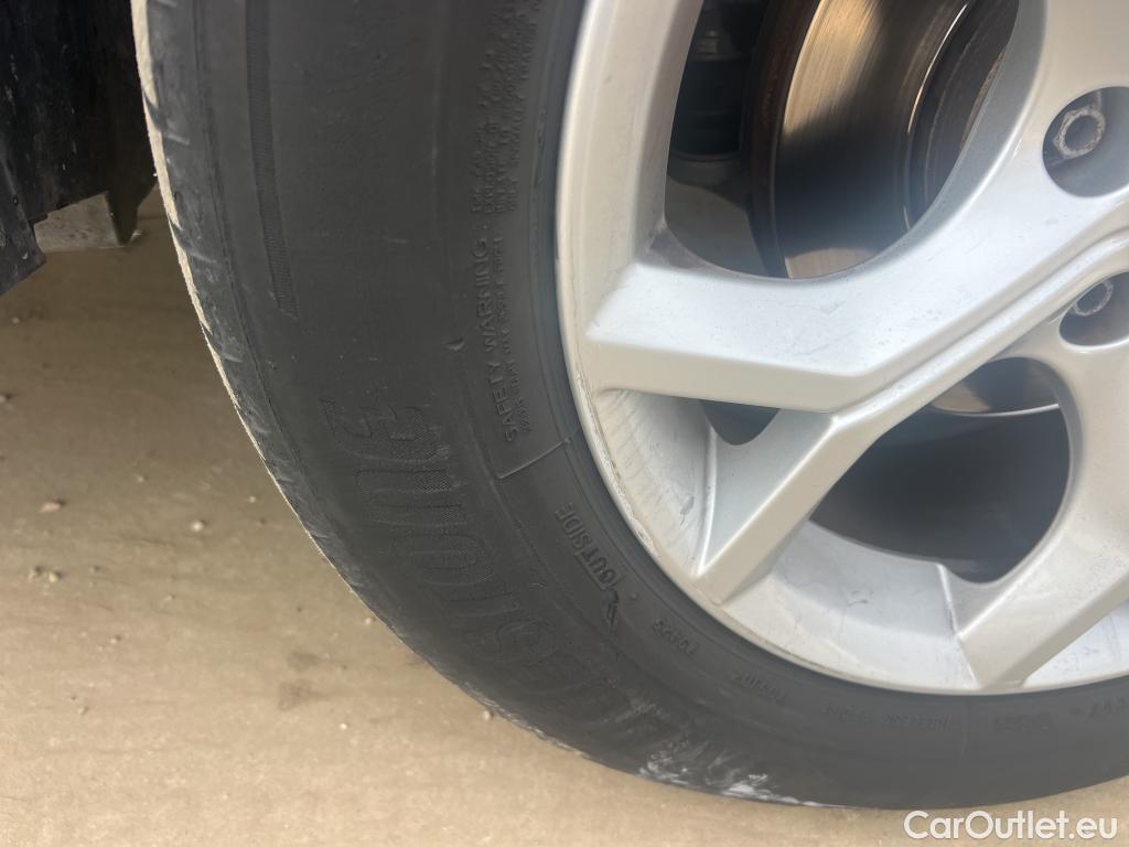  Nissan  Juke NISSAN  / 2019 / 5P / crossover DIG-T 84 kW (114 CV) DCT 7 V N-Connecta (AC2) #3