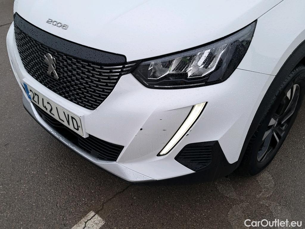  Peugeot  2008 PEUGEOT  / 2019 / 5P / todoterreno Allure BlueHDI 81kW (110CV) #7