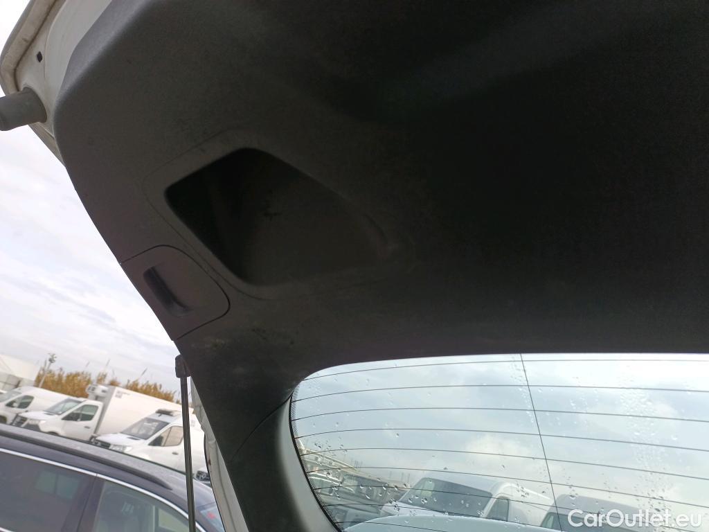  Ford  Fiesta FORD  / 2017 / 5P / berlina con portón 1.0 EcoBoost 70kW (95CV) Trend S/S 5p #12