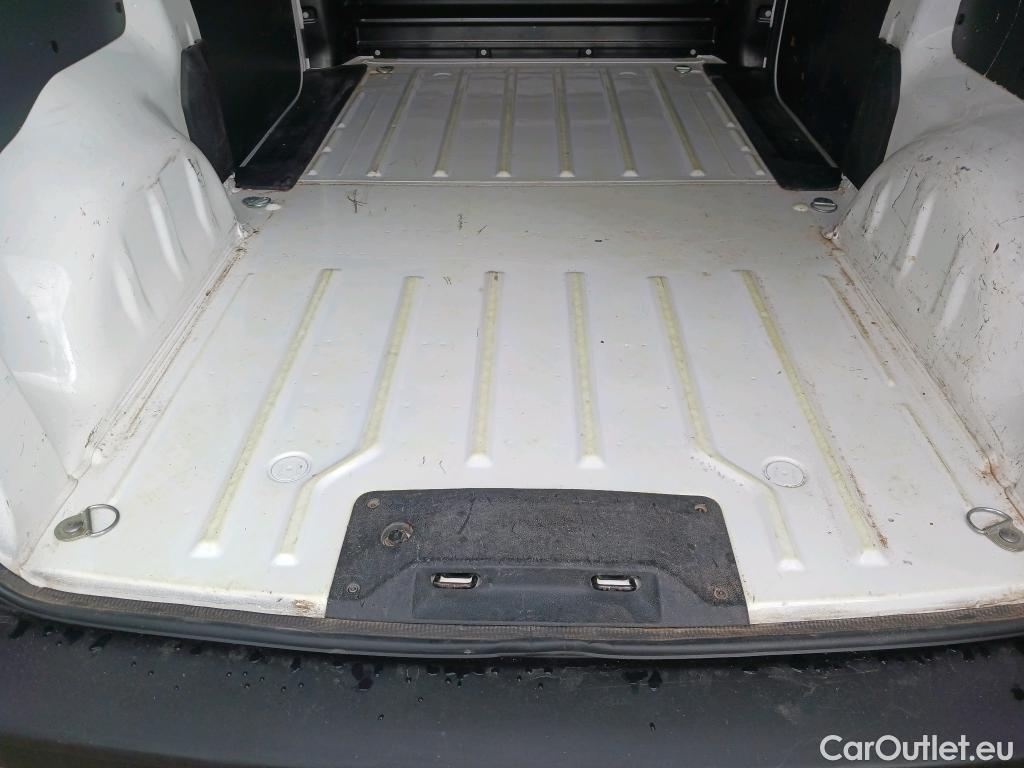  Opel  Vivaro OPEL  / 2019 / 4P / furgón 1.5 Diésel 74kW (100CV) M Std Express #40