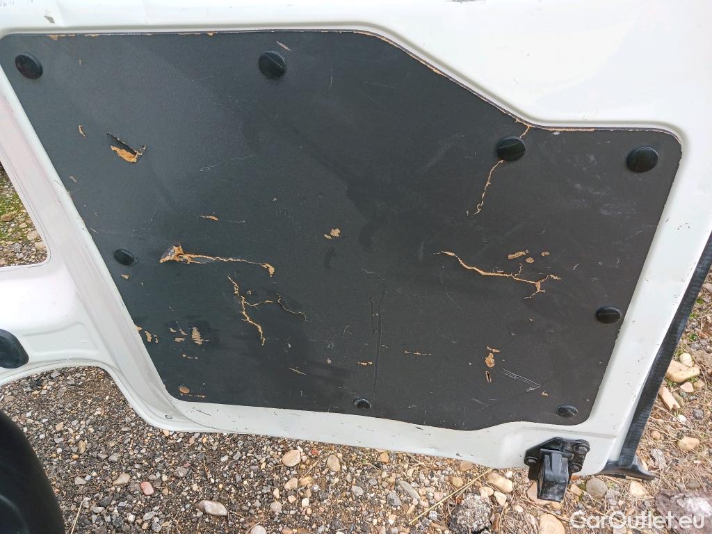  Opel  Vivaro OPEL  / 2019 / 4P / furgón 1.5 Diésel 74kW (100CV) M Std Express #23