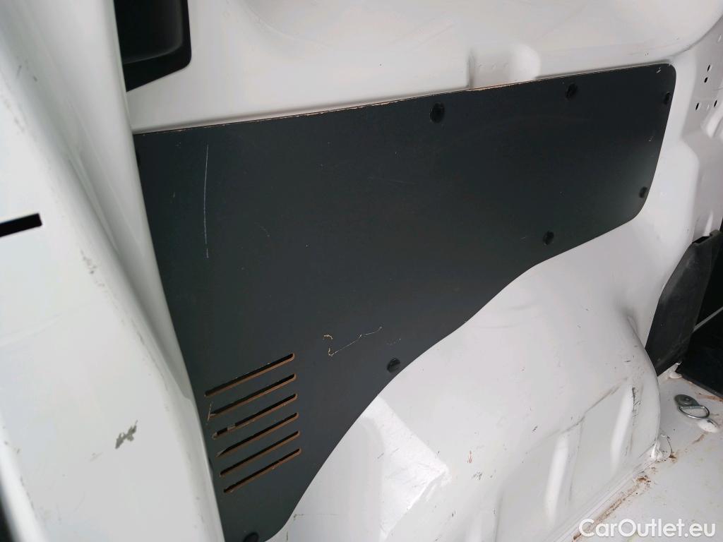  Opel  Vivaro OPEL  / 2019 / 4P / furgón 1.5 Diésel 74kW (100CV) M Std Express #15