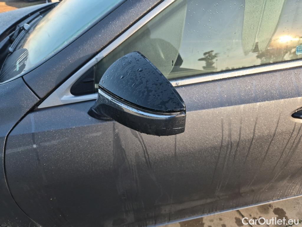  Lexus  ES LEXUS  / 2018 / 4P / sedán 2.5 300h Premium #18