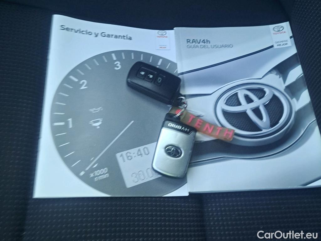  Toyota  RAV4 TOYOTA  / 2015 / 5P / todoterreno 2.5l hybrid 2WD Advance Pack Drive #12