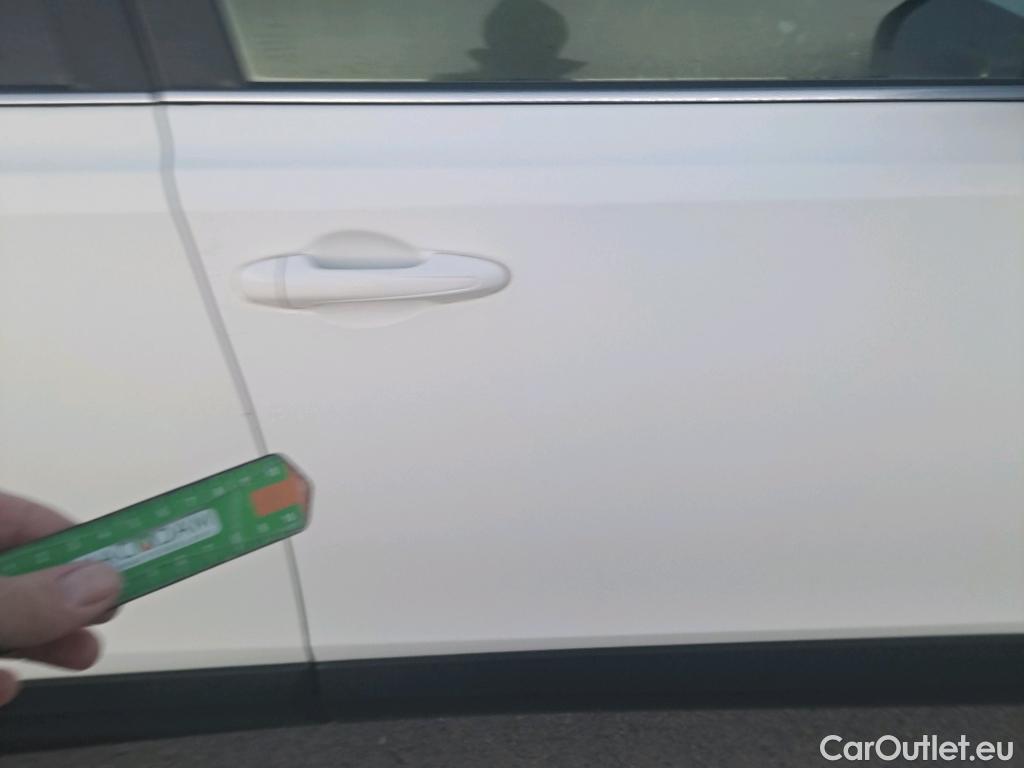  Toyota  RAV4 TOYOTA  / 2015 / 5P / todoterreno 2.5l hybrid 2WD Advance Pack Drive #16