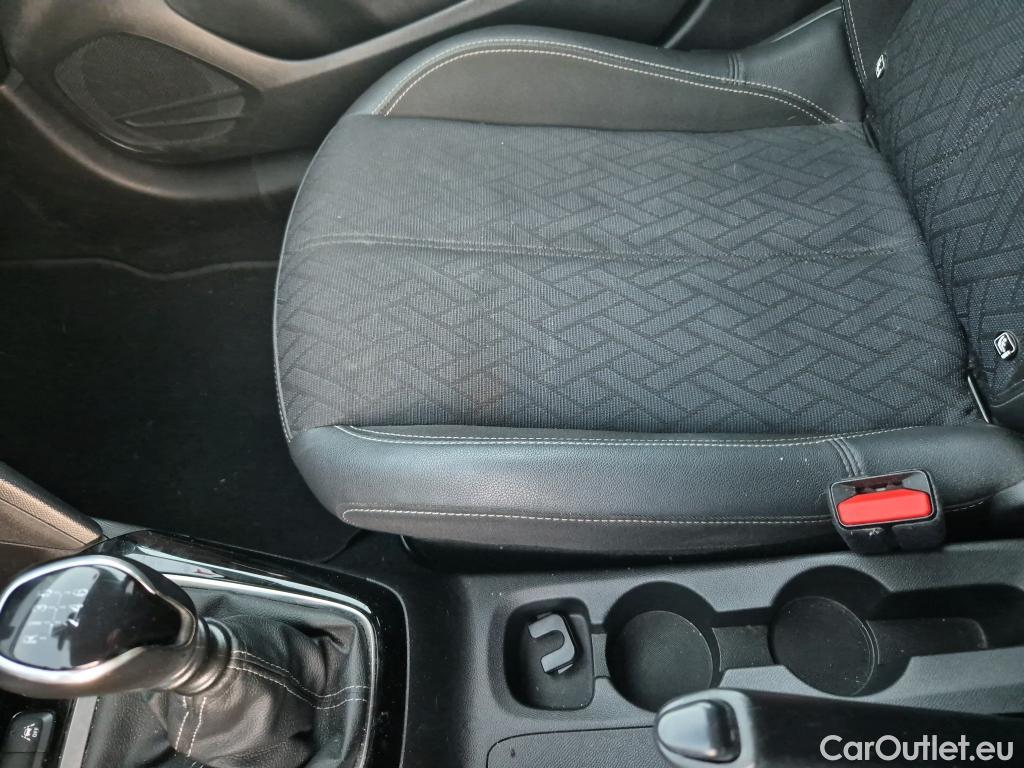  Opel  Corsa OPEL  / 2019 / 5P / berlina con portón 1.2T XHL 74kW (100CV) Elegance #44