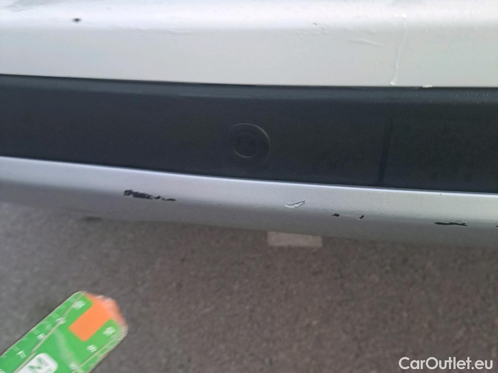  Toyota  RAV4 TOYOTA  / 2015 / 5P / todoterreno 2.5l hybrid 2WD Advance Pack Drive #19