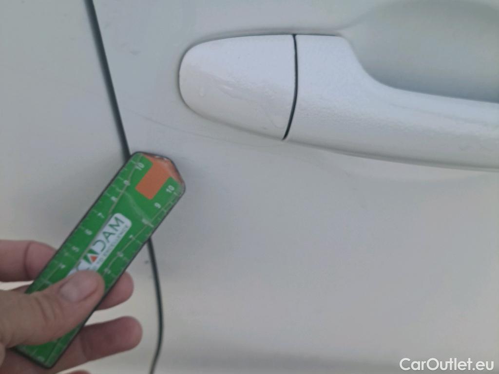  Toyota  RAV4 TOYOTA  / 2015 / 5P / todoterreno 2.5l hybrid 2WD Advance Pack Drive #17