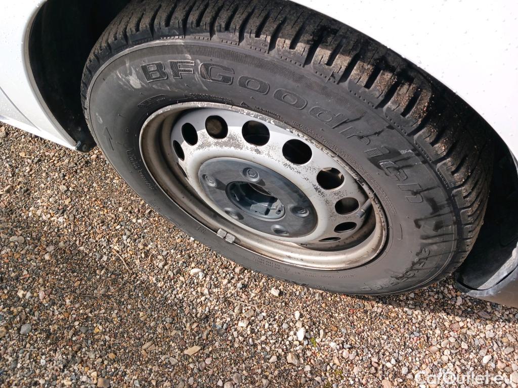  Opel  Vivaro OPEL  / 2019 / 4P / furgón 1.5 Diésel 74kW (100CV) M Std Express #25