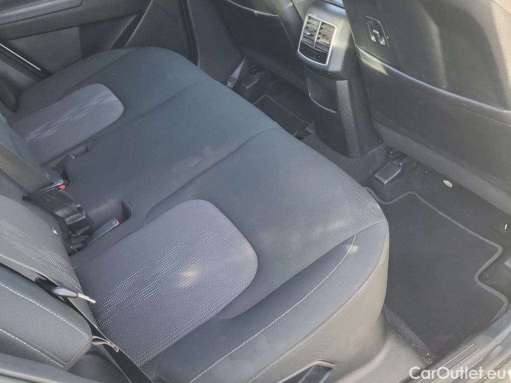  KIA  Sportage KIA  / 2022 / 5P / todoterreno 1.6 T-GDi HEV 171kW (230CV) Drive 4X2 #14