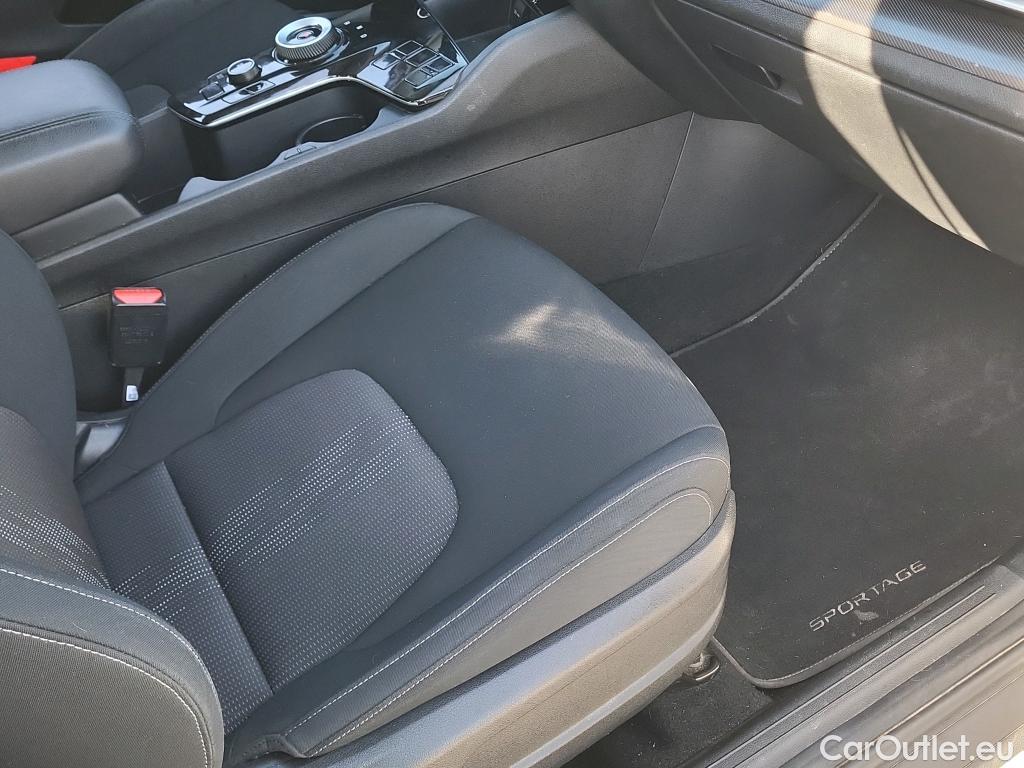  KIA  Sportage KIA  / 2022 / 5P / todoterreno 1.6 T-GDi HEV 171kW (230CV) Drive 4X2 #15