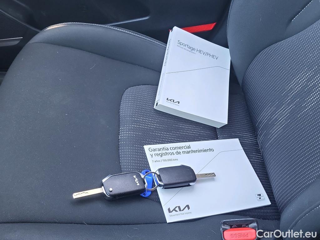  KIA  Sportage KIA  / 2022 / 5P / todoterreno 1.6 T-GDi HEV 171kW (230CV) Drive 4X2 #3