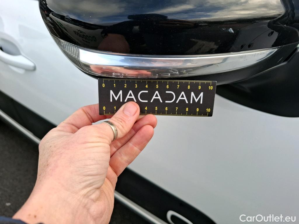  Citroen  C3  Shine 1.2 PureTech 110CV BVA6 E6d #27