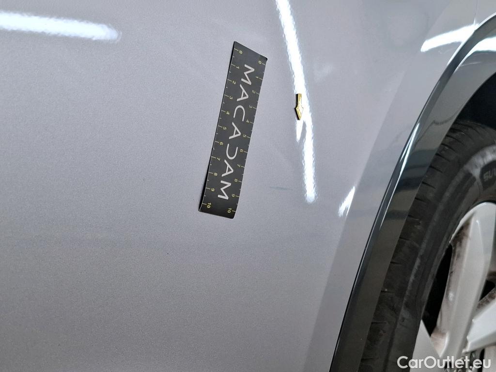  Audi  Q3 AUDI  / 2018 / 5P / SUV 35 TFSI 150 MHEV S TRONIC DESIGN LUXE #12